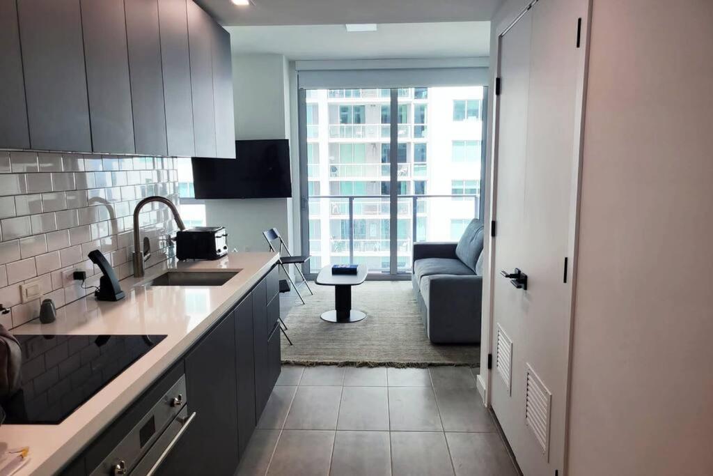 Apartamento Stylish Modern Downtown Studio Free Parking Miami Exterior foto